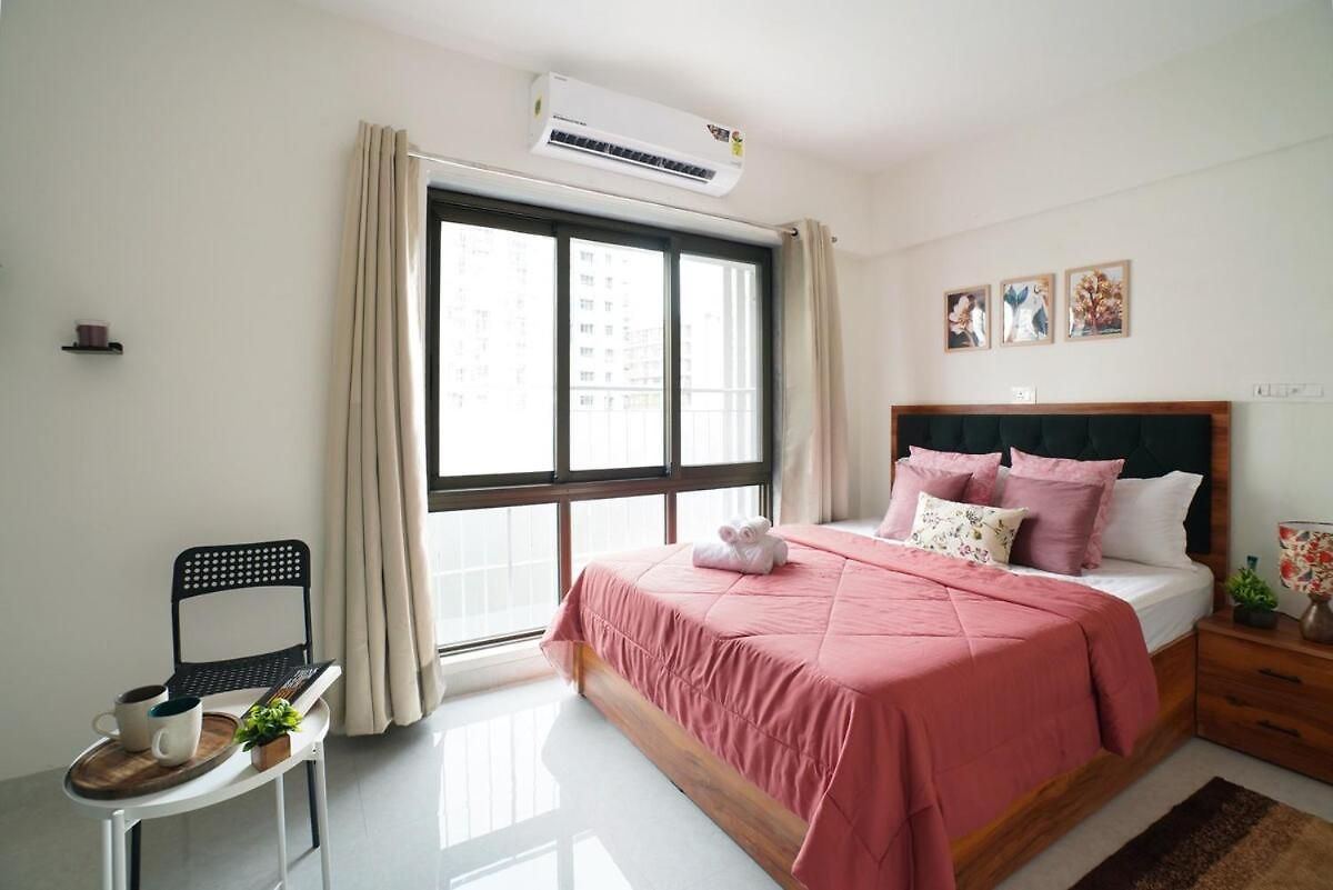 The Emerald Bloom, 2bhk Near Airport,bkc&nmacc Apartment Mumbai