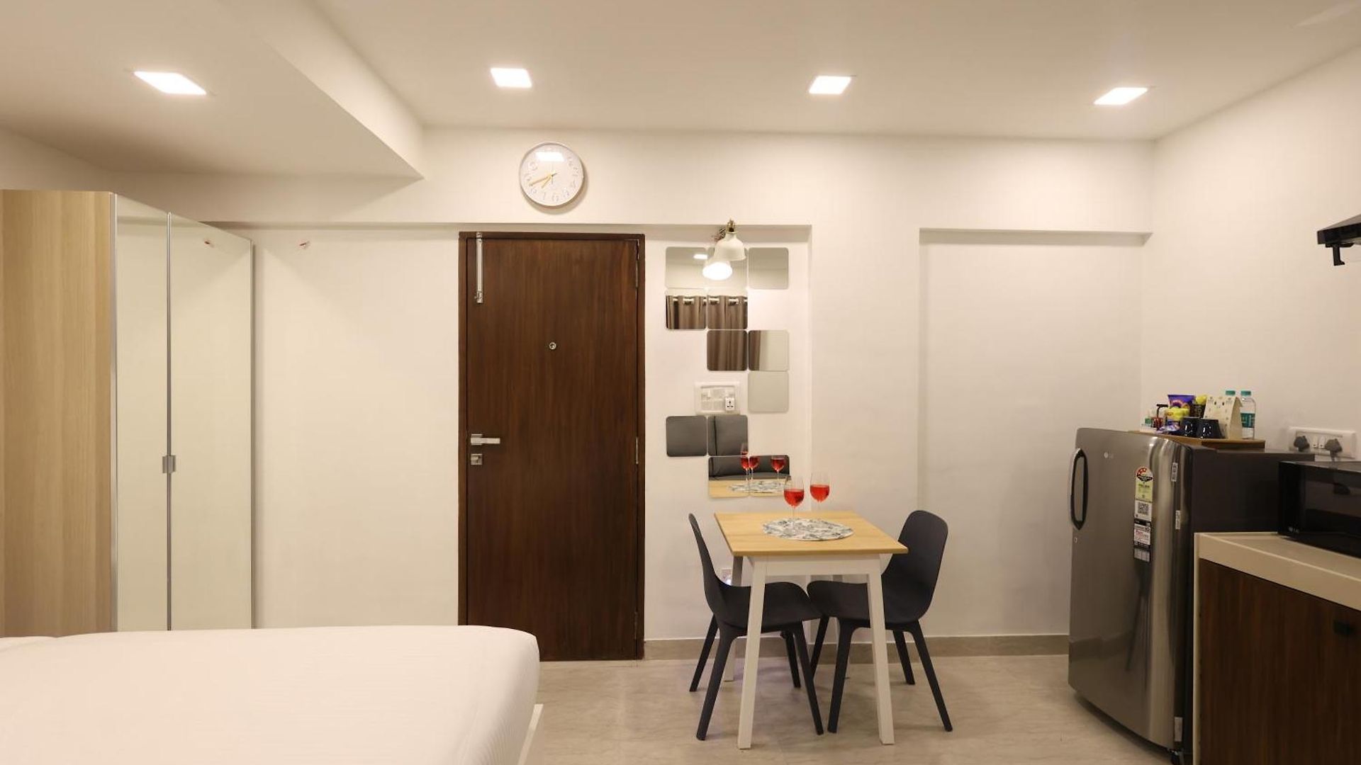 Wabi-sabi By Alamiko Apartment Mumbai