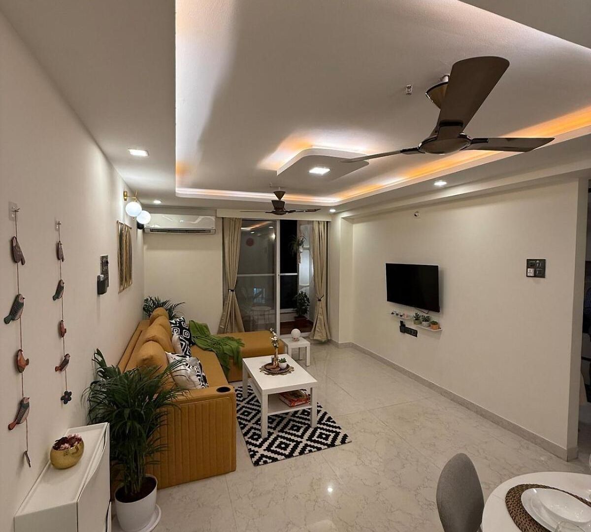 Powai, Aurora Luxe,2bhk Balcony & View Apartment *