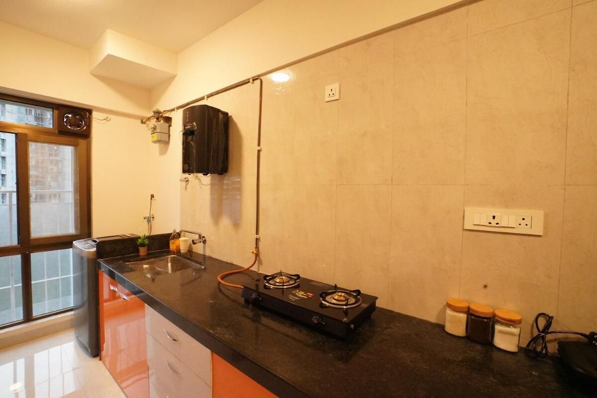 The Emerald Bloom, 2bhk Near Airport,bkc&nmacc Mumbai