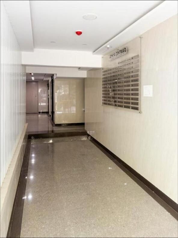 The Emerald Bloom, 2bhk Near Airport,bkc&nmacc
