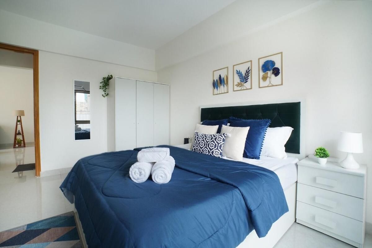 The Emerald Bloom, 2bhk Near Airport,bkc&nmacc * Mumbai