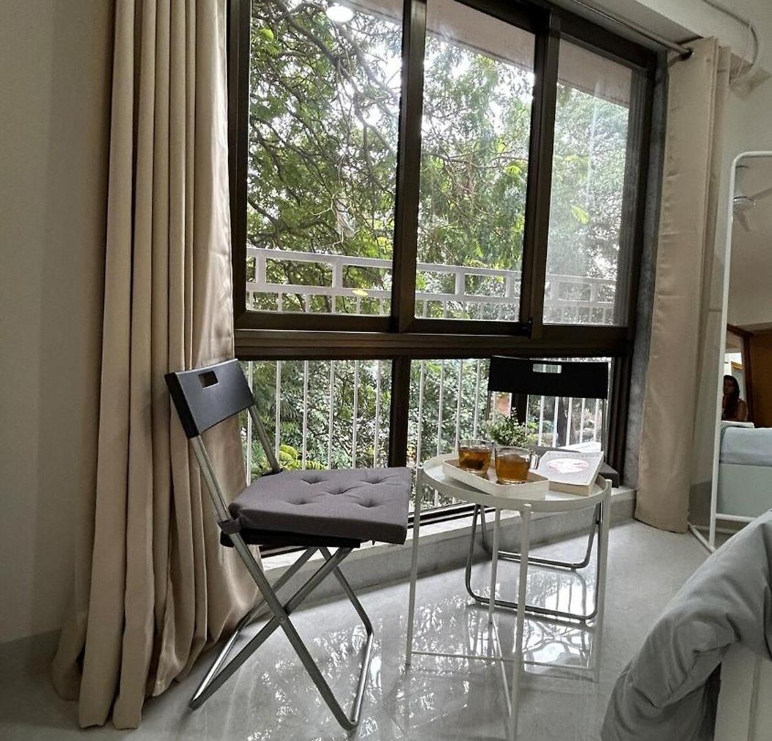 Apartment Urban Pause, 2bhk Near Bkc,airport&nmacc