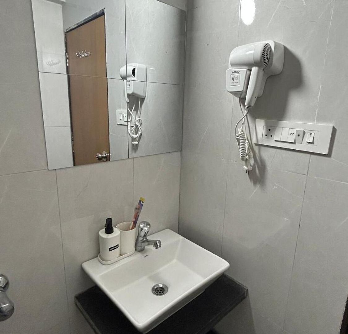 Urban Pause, 2bhk Near Bkc,airport&nmacc Apartment