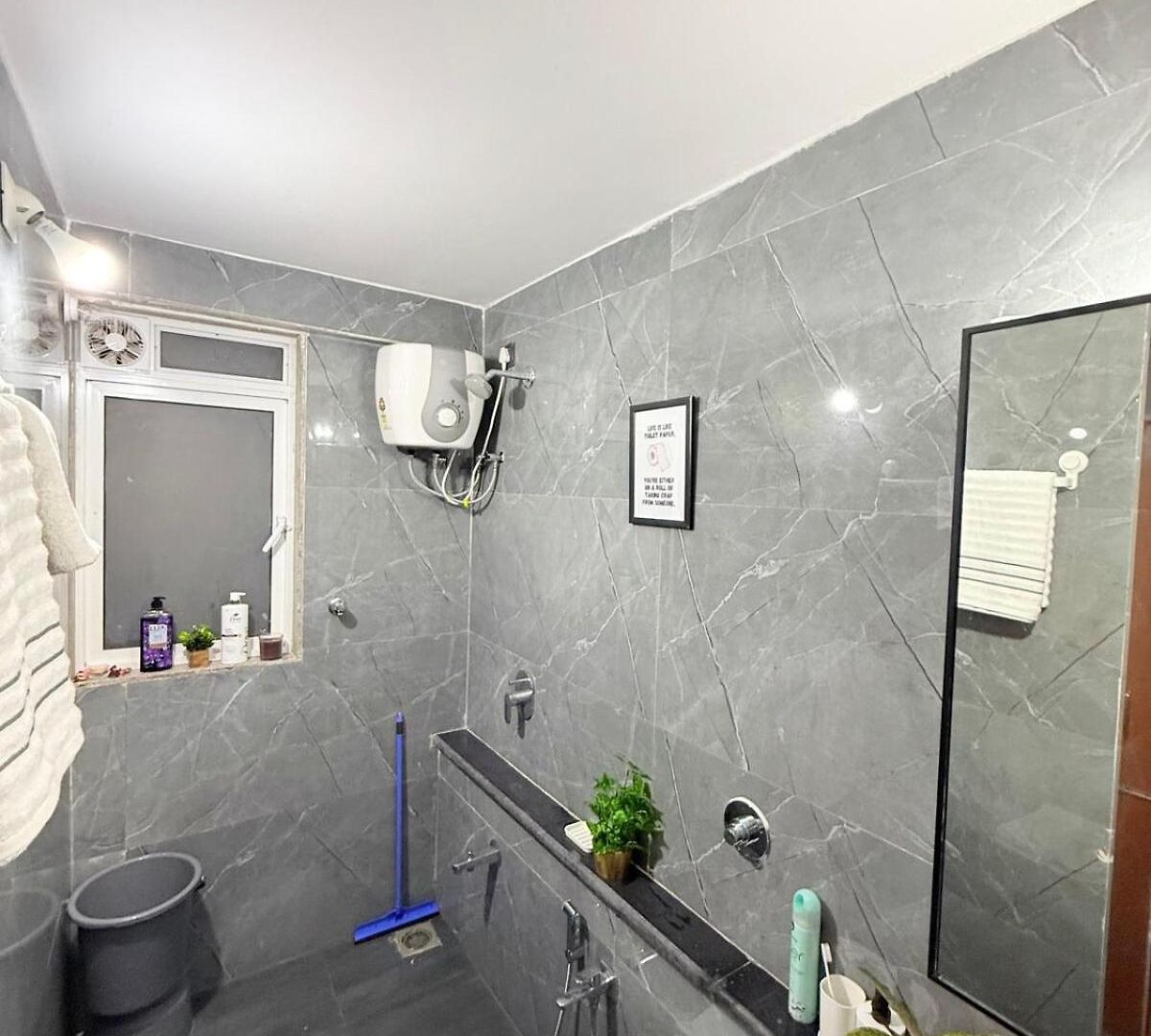 Apartment Powai, Aurora Luxe,2bhk Balcony & View Mumbai