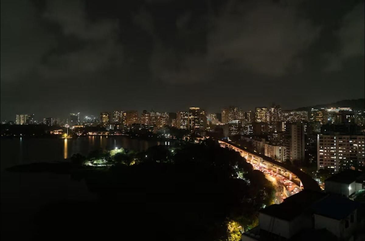 Powai, Aurora Luxe,2bhk Balcony & View Apartment Mumbai