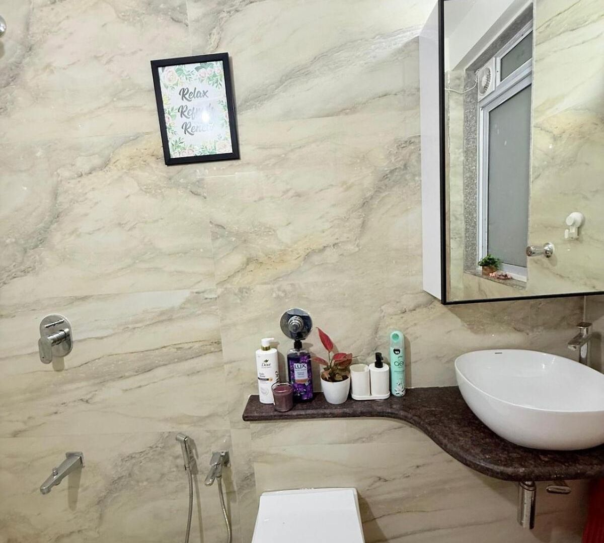 Powai, Aurora Luxe,2bhk Balcony & View Apartment *
