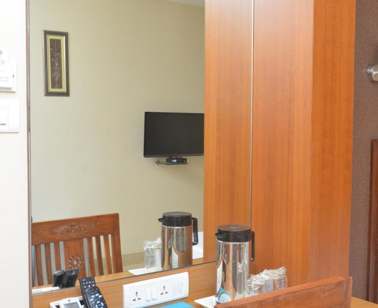 Hotel Ashray International, Sion - Near Bkc Mumbai