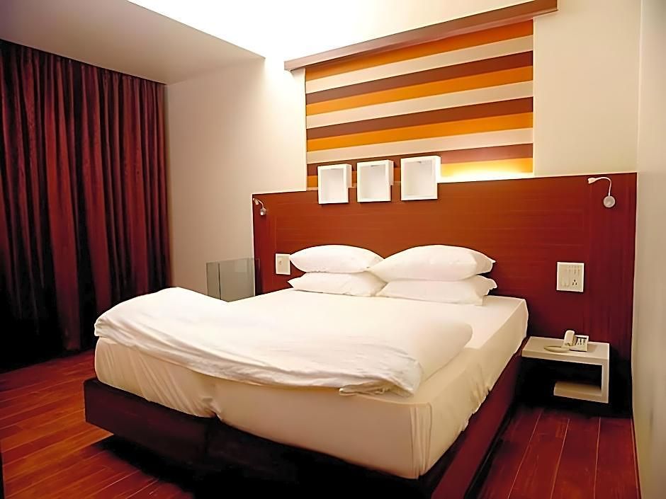Hotel Royal Park 3*