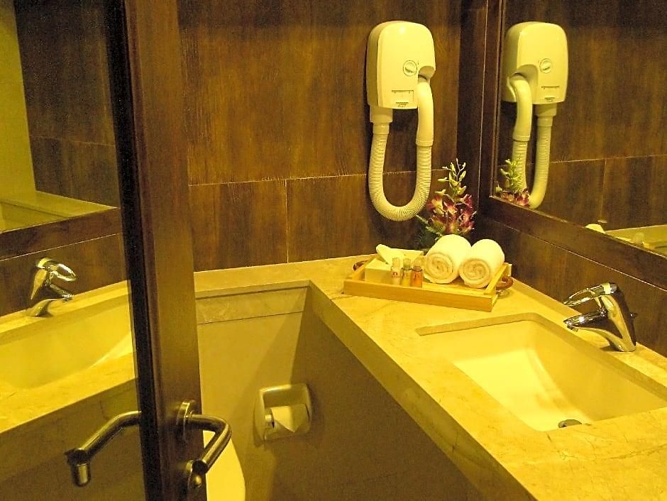 Sai Palace Hotel Mumbai