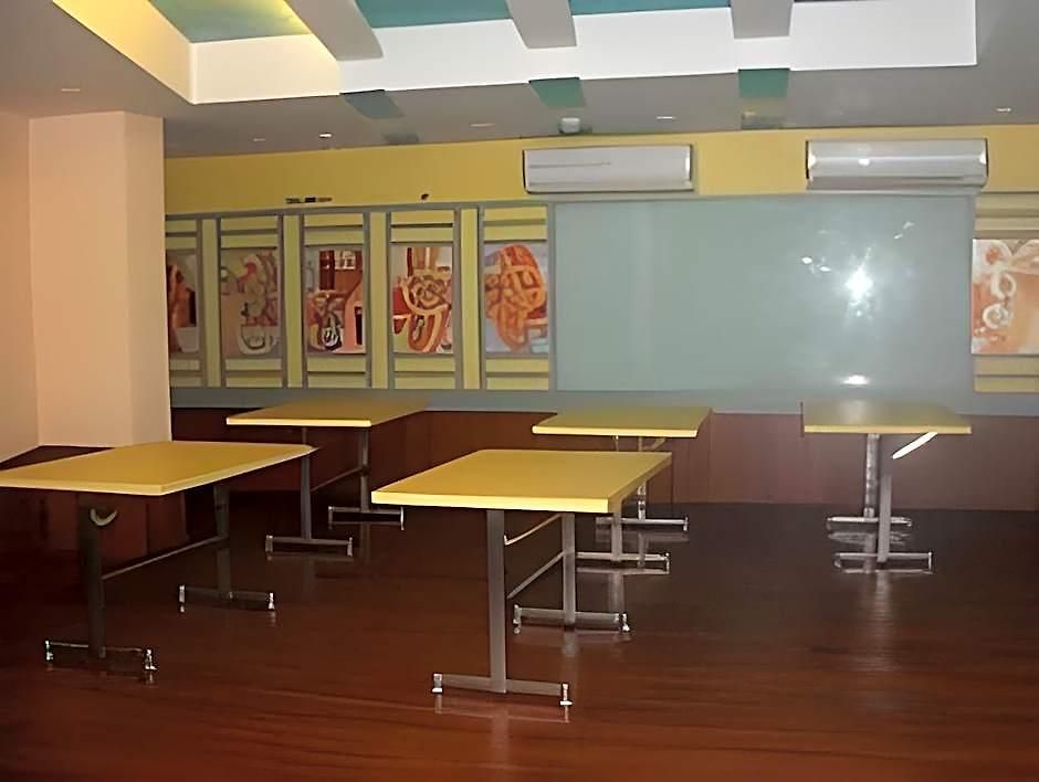 Khwaishh Presidency Mumbai