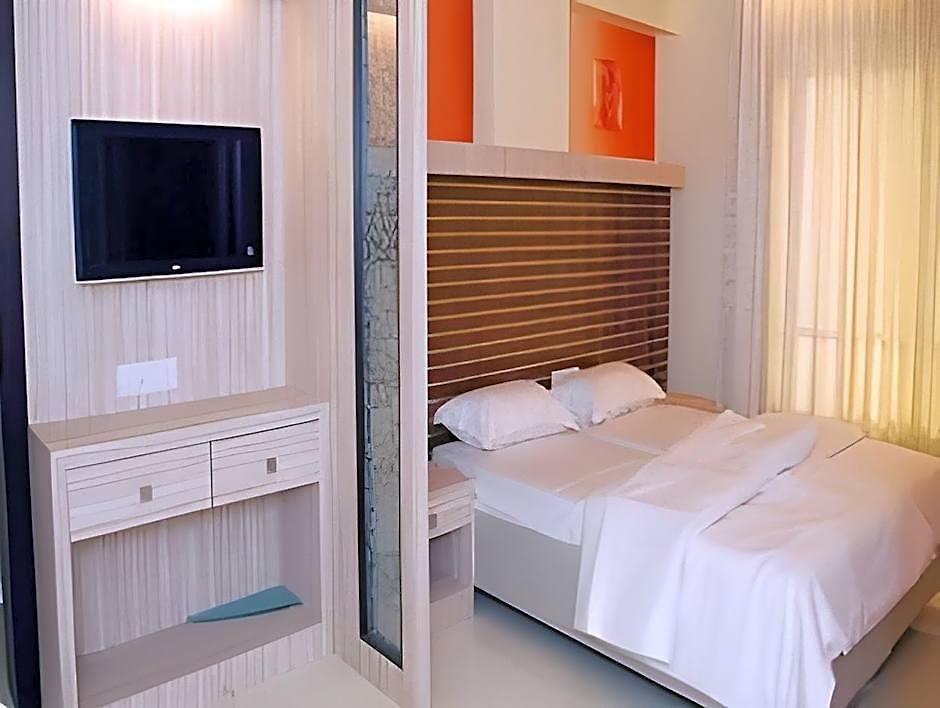 Khwaishh Presidency Hotel 3*
