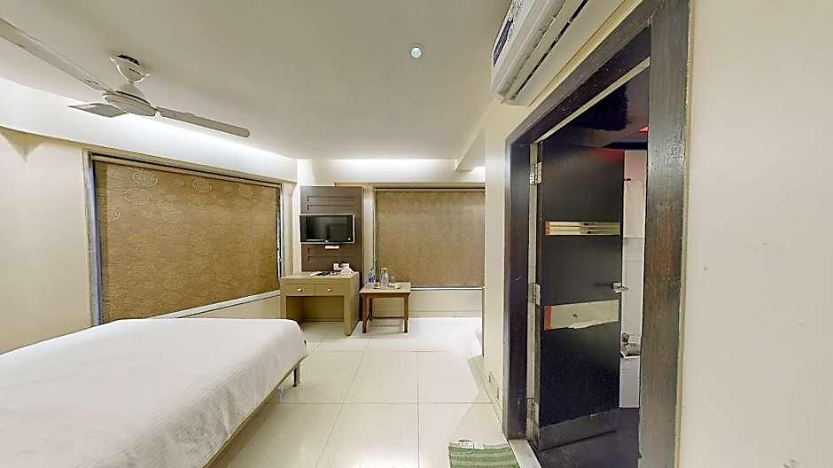 Khwaishh Presidency Hotel