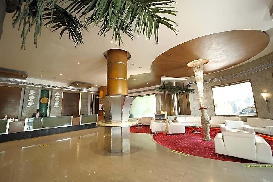 Fabhotel Adore 3*