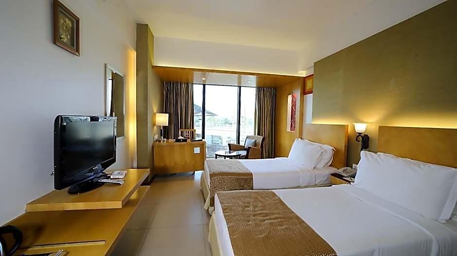 Hotel Fabhotel Adore