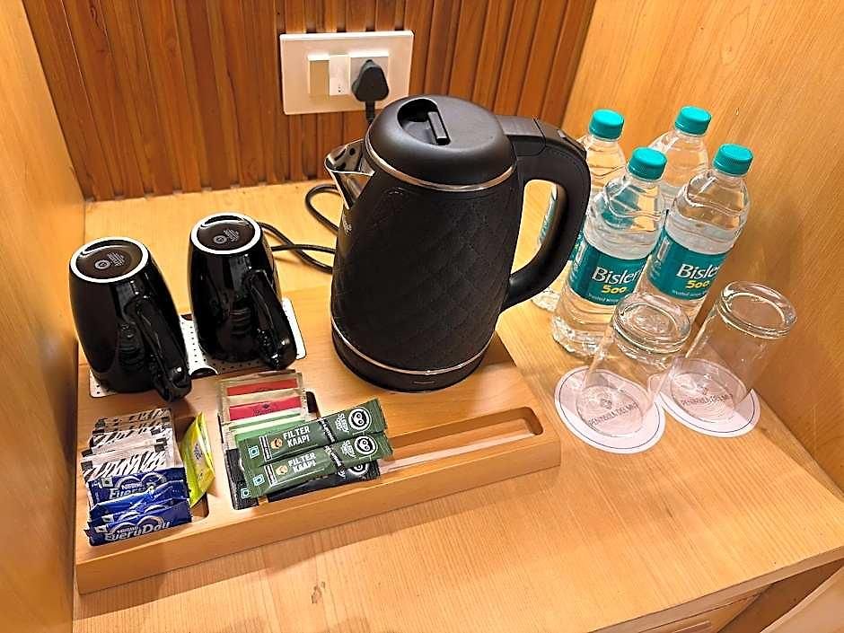 Fabhotel Adore 3*