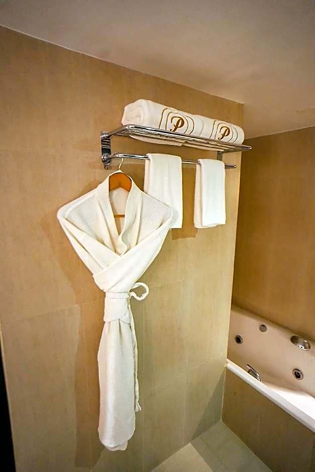 Fabhotel Adore Hotel Mumbai