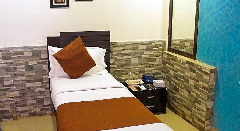 K.c Residency Hotel 2*