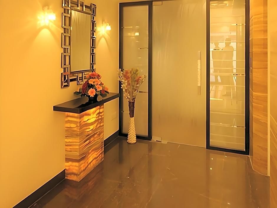 Hotel Columbus Mumbai