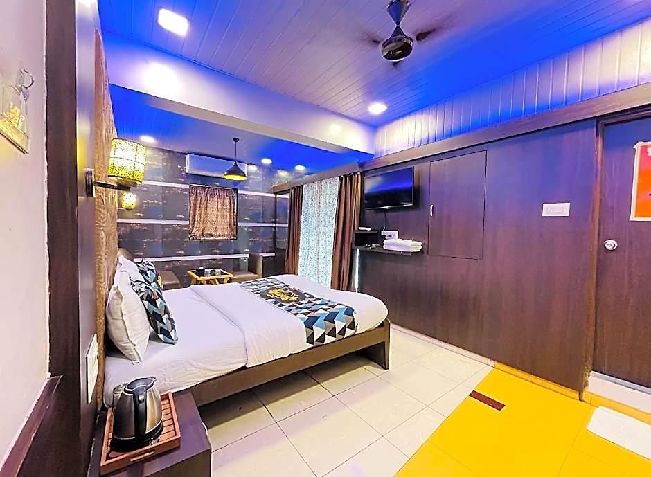 Hotel Neelkiran 3*