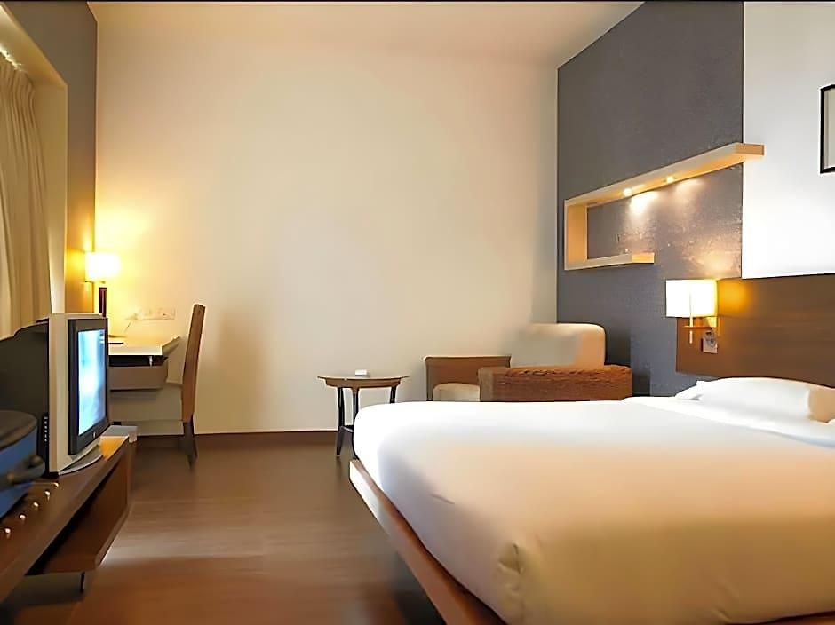 Hotel Satkar Residency