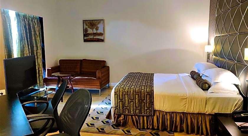 Satkar Residency Hotel 3*