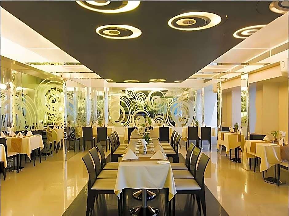 Solitaire 3* Mumbai