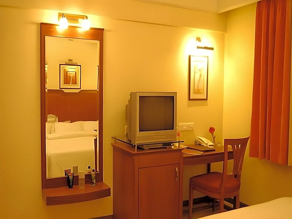 Solitaire Hotel Mumbai