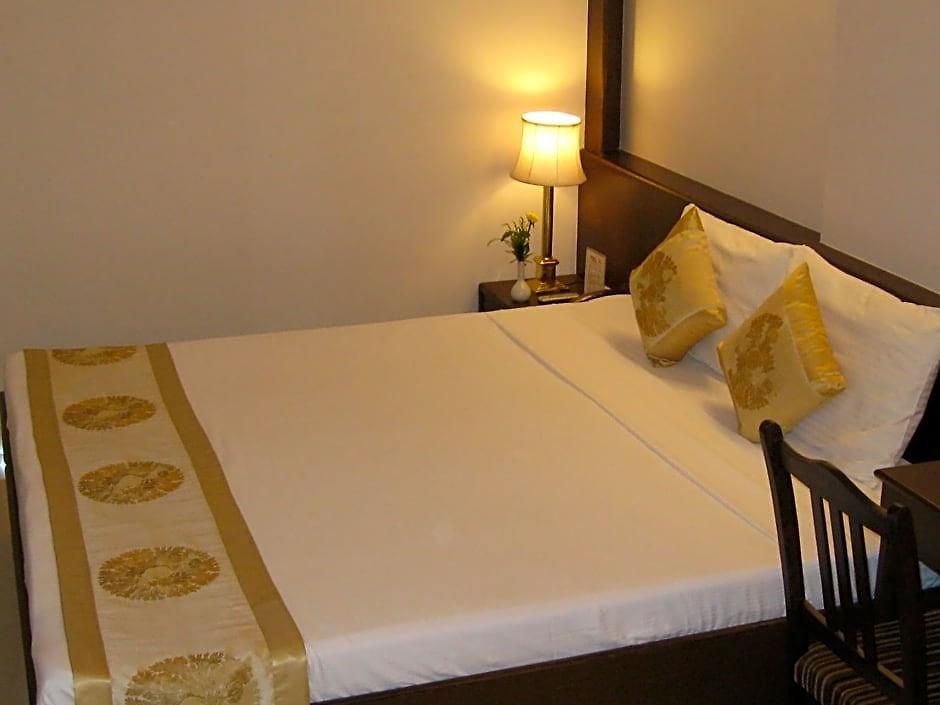 Avion Hotel