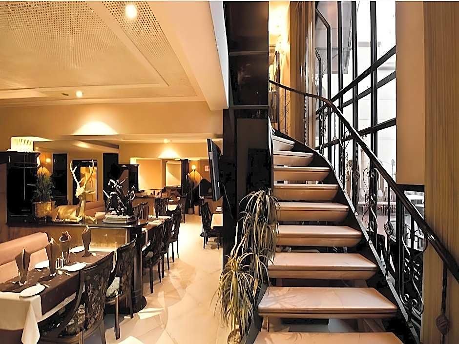 Hotel Rajhans