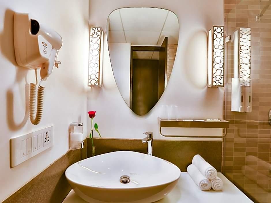 T24 Residency Hotel 4*