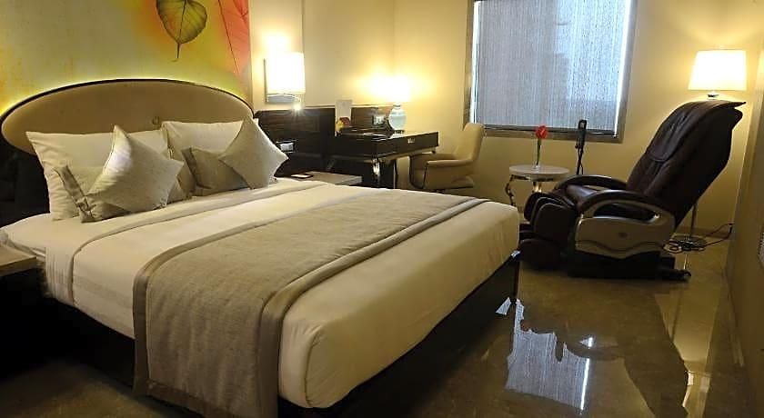 Sai Palace Grand Malad Hotel Mumbai
