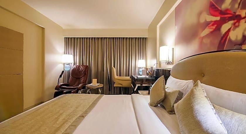 Sai Palace Grand Malad Mumbai
