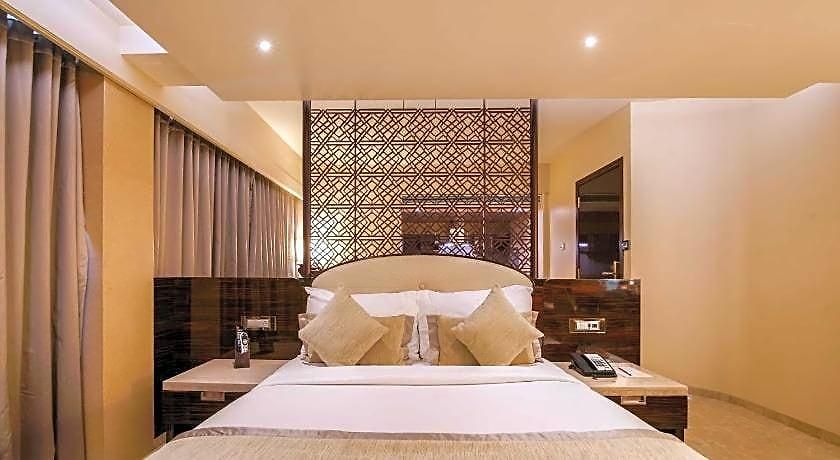 Sai Palace Grand Malad 4*