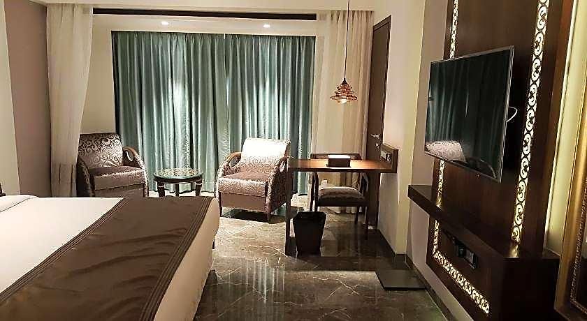 Hotel Peninsula Redpine 3*