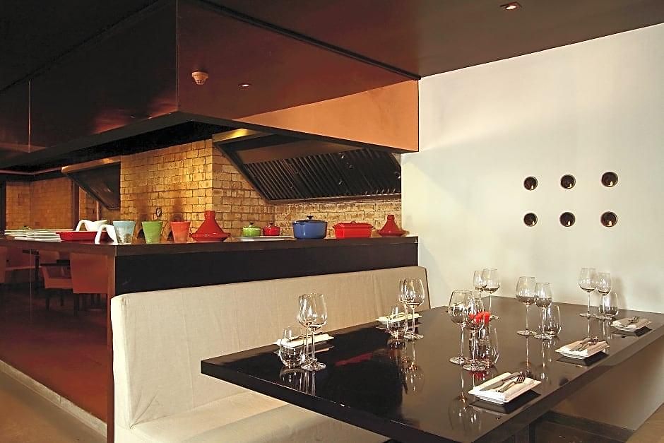 Svenska Design Andheri Hotel