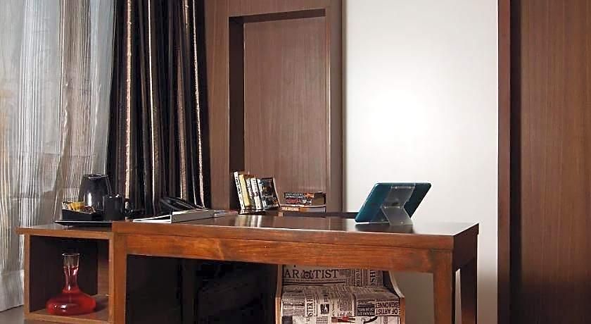 Svenska Design Andheri Hotel
