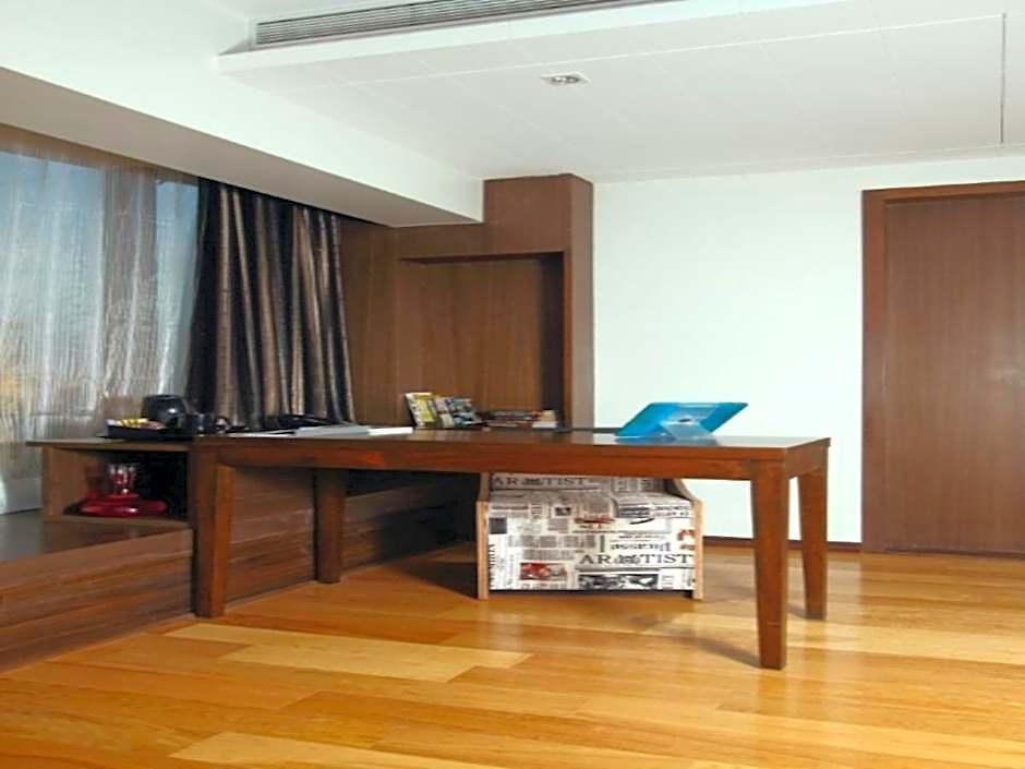 Hotel Svenska Design Andheri 5*