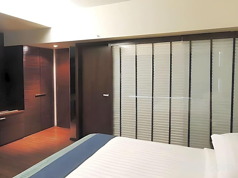 Svenska Design Andheri Hotel 5*