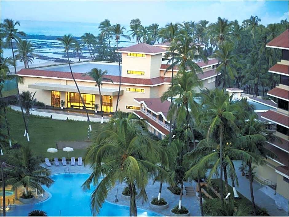 Hotel The Retreat & Convention Centre 5*