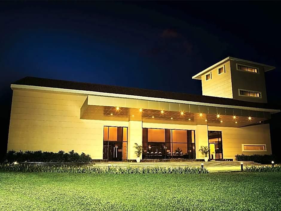 Hotel The Retreat & Convention Centre Mumbai