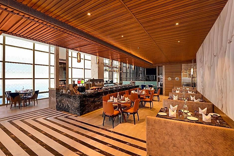 Grand Hometel A Sarovar