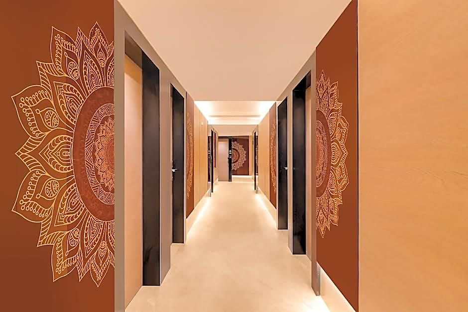 Grand Hometel A Sarovar