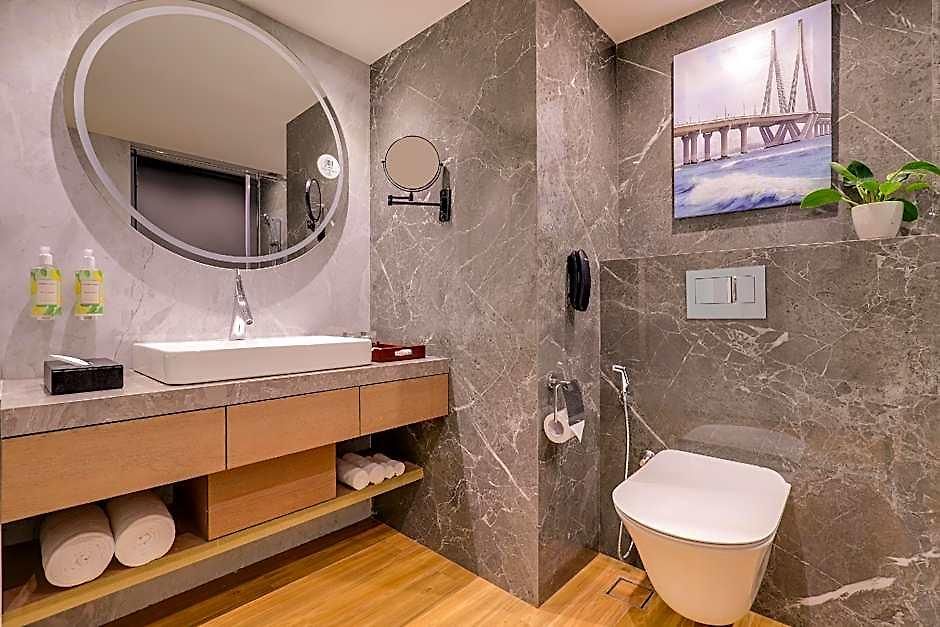 Grand Hometel A Sarovar Hotel 3*