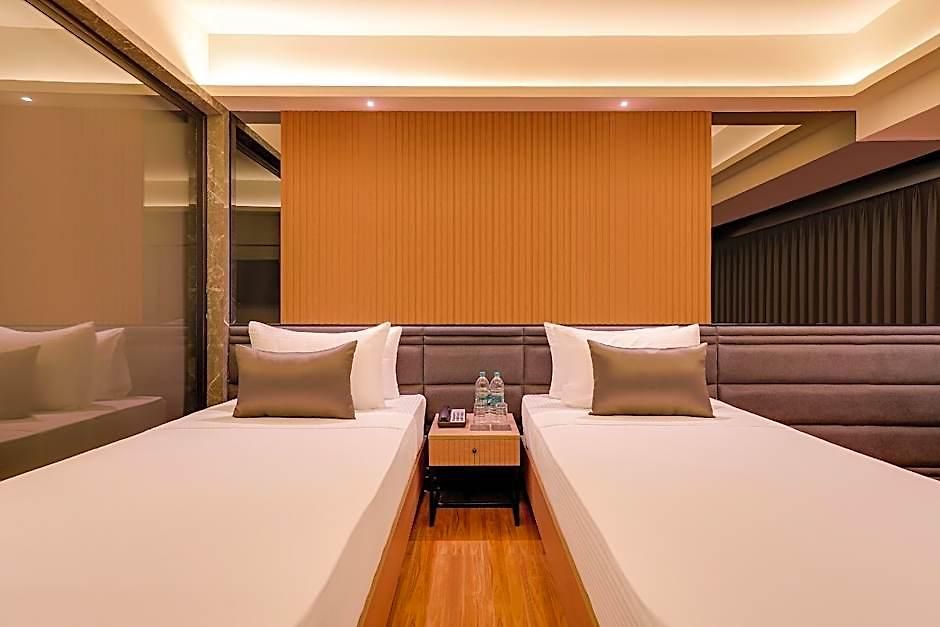 Hotel Grand Hometel A Sarovar 3*