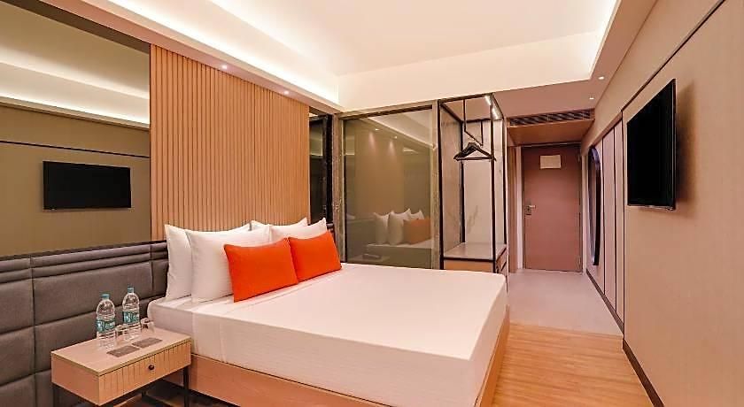 Hotel Grand Hometel A Sarovar 3*