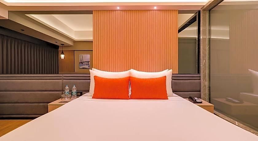 Grand Hometel A Sarovar Hotel 3*