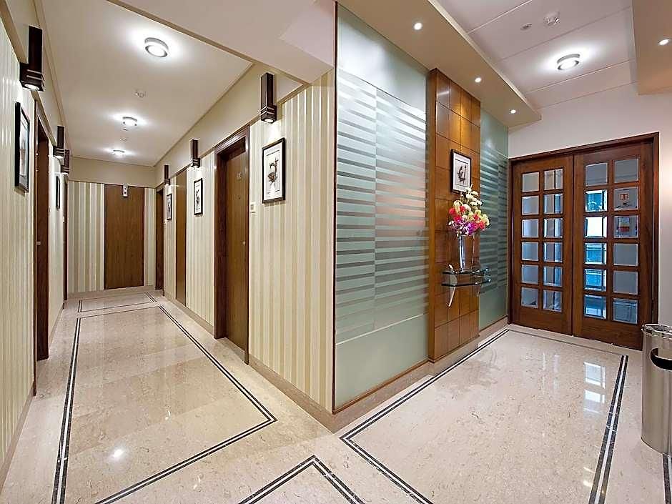 Aparthotel Grand Residency & Serviced 4*