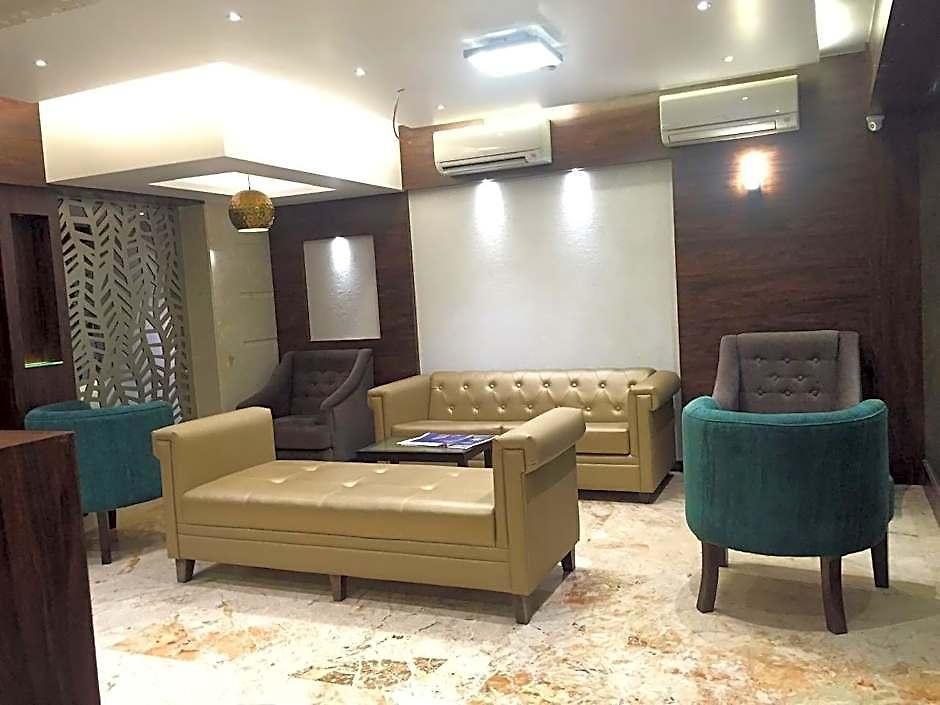 Hotel Le Grande - International Airport Mumbai