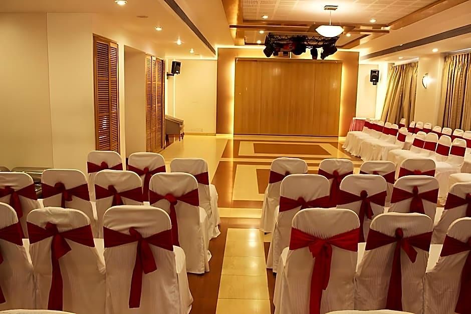 Hotel Suncity Residency